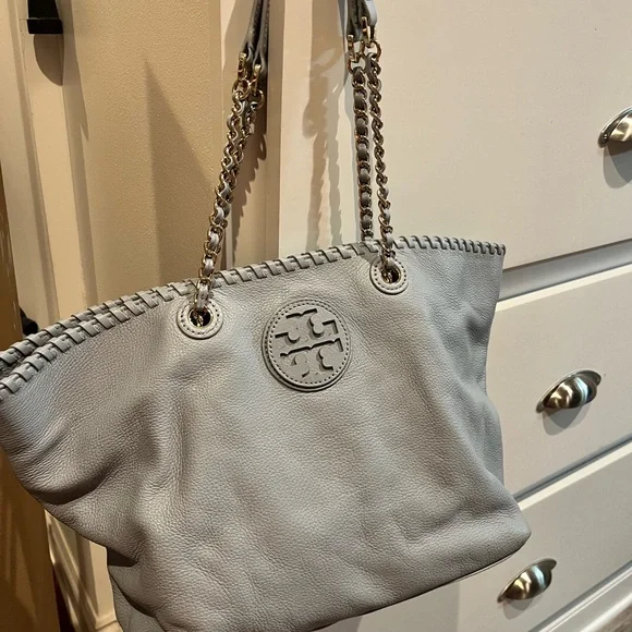 Tory Burch Marion East West Leather Tote Blue NWOT - Picture 1 of 9